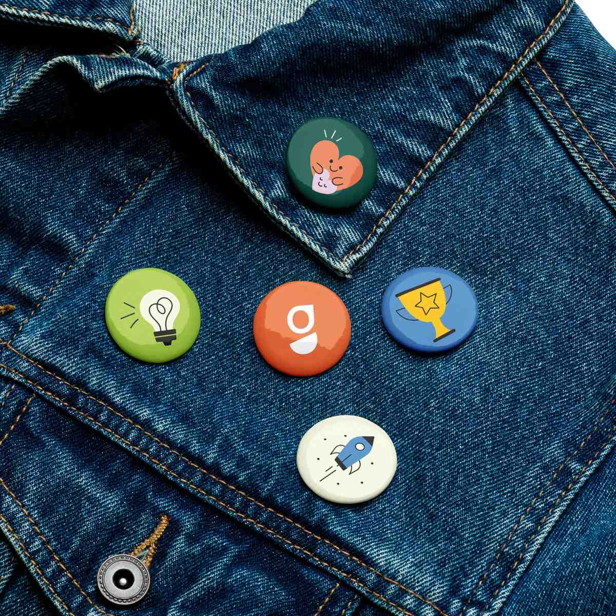 Quest & Conquer Pin Button Set